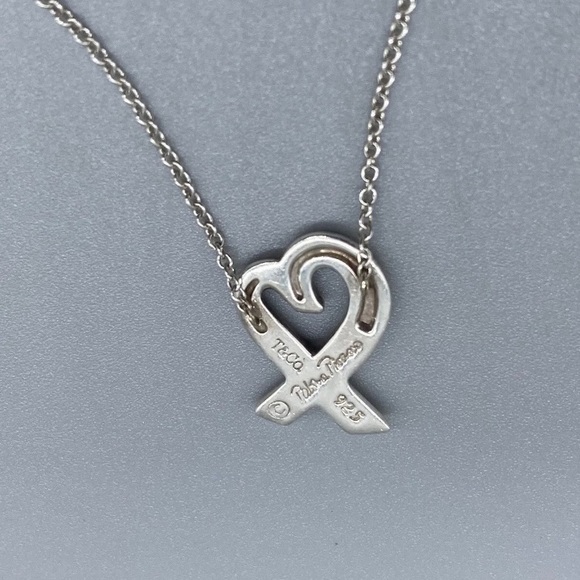 Authentic Tiffany & Co. 925 Sterling Silver Paloma Picasso Loving Heart Necklace - Picture 6 of 10